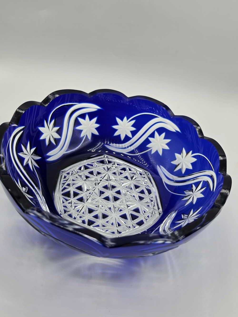 Vintage Cobalt Blue Cut Crystal Glass Bowl Scalloped Floral Starburst